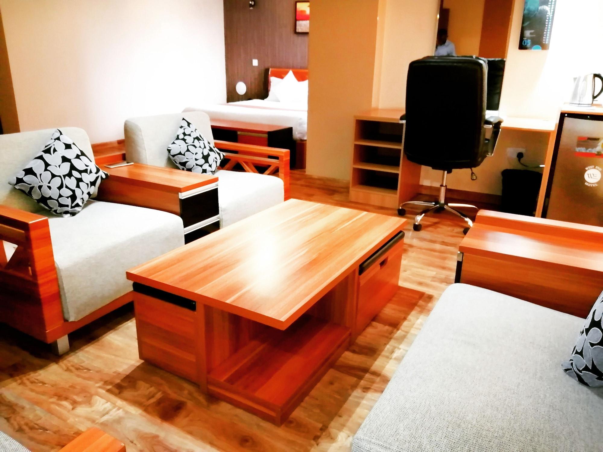 We Hotel And Suites Ναϊρόμπι Εξωτερικό φωτογραφία