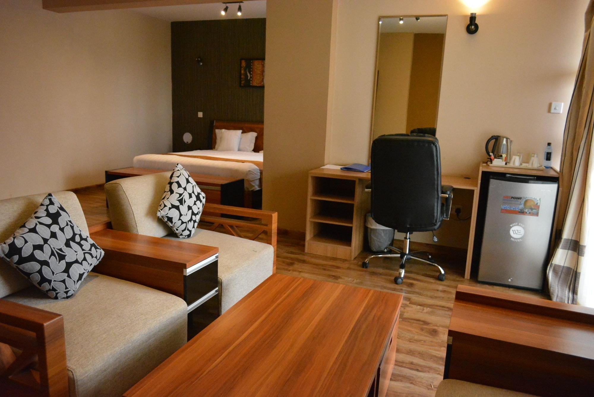 We Hotel And Suites Ναϊρόμπι Εξωτερικό φωτογραφία