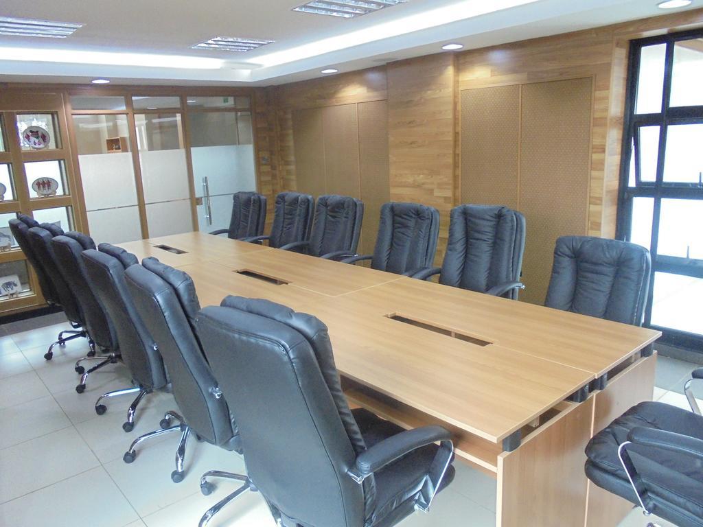 We Hotel And Suites Ναϊρόμπι Εξωτερικό φωτογραφία