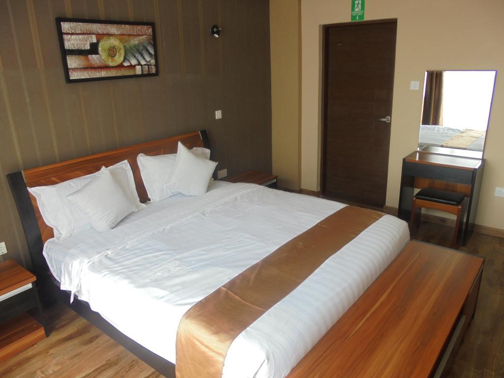 We Hotel And Suites Ναϊρόμπι Εξωτερικό φωτογραφία