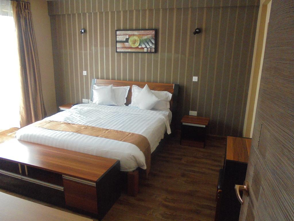We Hotel And Suites Ναϊρόμπι Εξωτερικό φωτογραφία