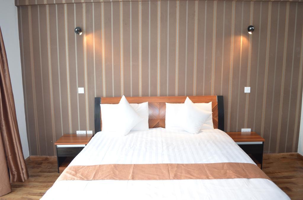 We Hotel And Suites Ναϊρόμπι Εξωτερικό φωτογραφία